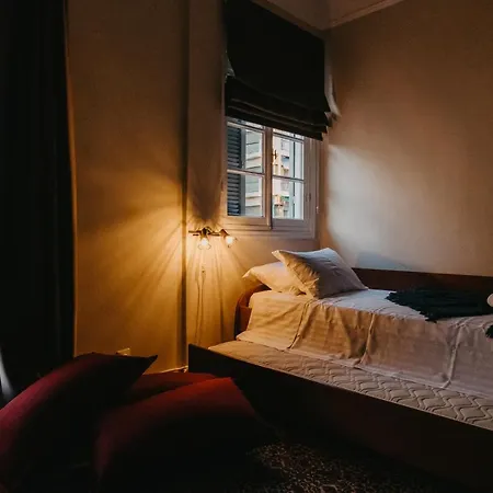 Deluxe Uncle Vassos *