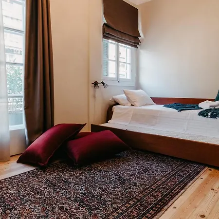 Deluxe Uncle Vassos Apartment *