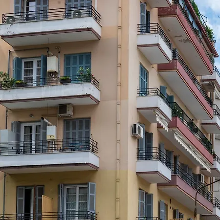 Deluxe Uncle Vassos Apartment Thessaloniki