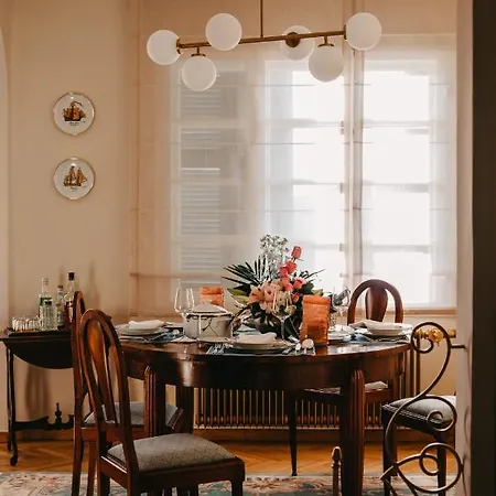 Deluxe Uncle Vassos アパート テッサロニキ