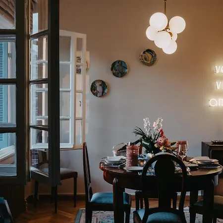 アパート Deluxe Uncle Vassos テッサロニキ