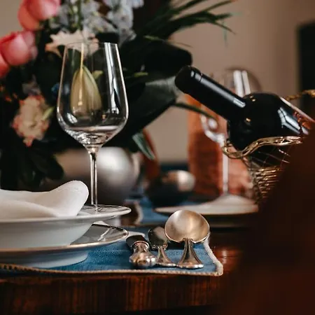 Deluxe Uncle Vassos * テッサロニキ