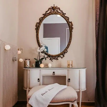 Deluxe Uncle Vassos テッサロニキ