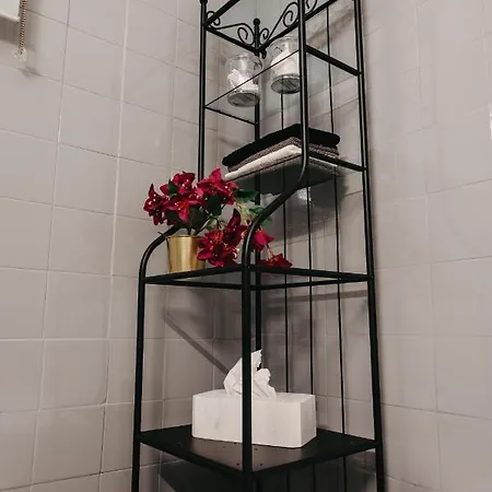 Deluxe Uncle Vassos アパート *